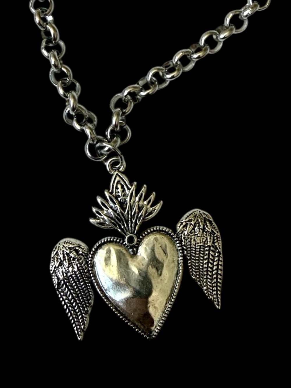 Silver Heart Wing Pendant Necklace NWOT - Picture 2 of 5